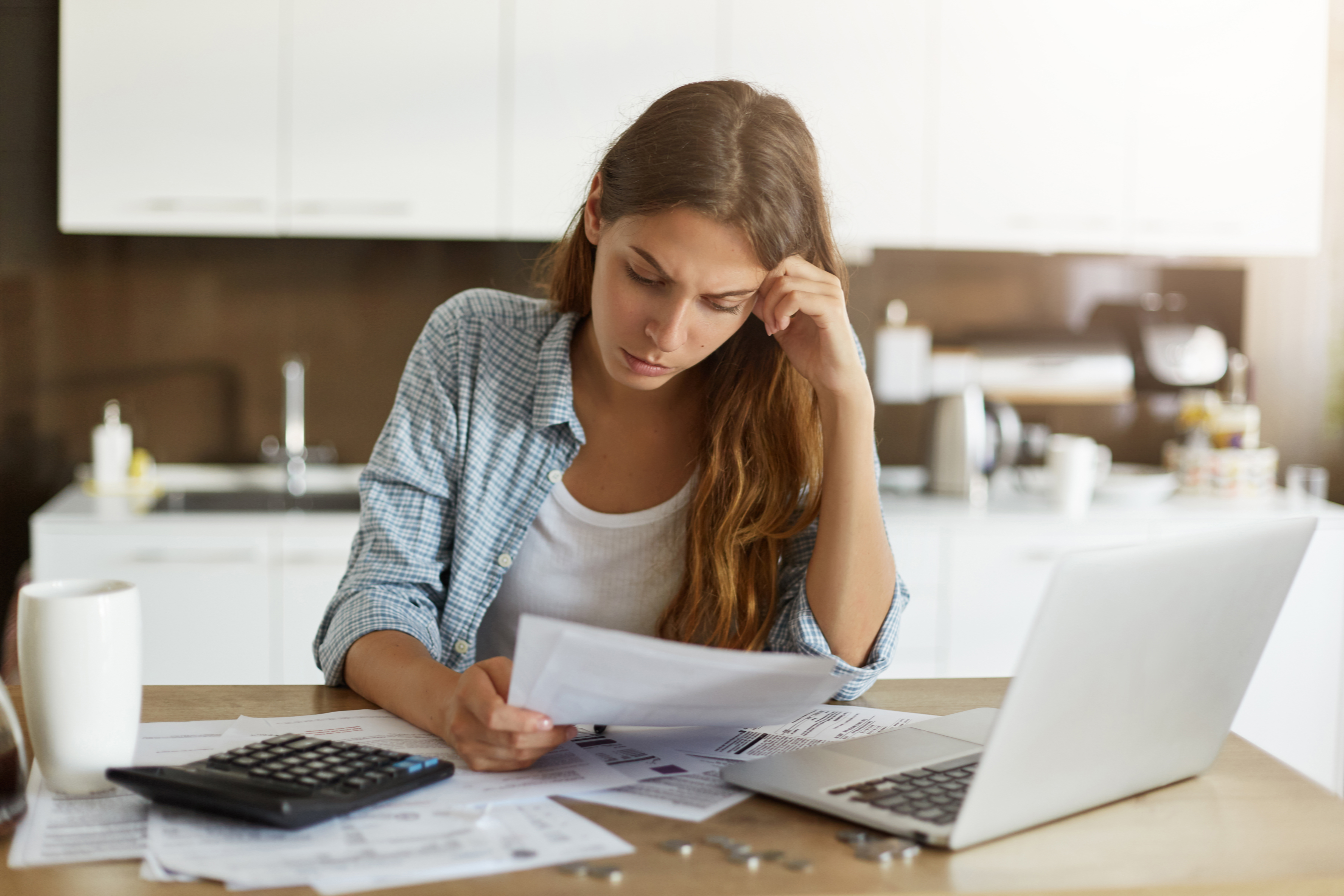 Warwick University provides financial aid through non-repayable Hardship Funds for home students and the ISEF and ISCF for international students. Short-term emergency loans are also available. Students may also seek external charitable and educational grants via Turn2us.