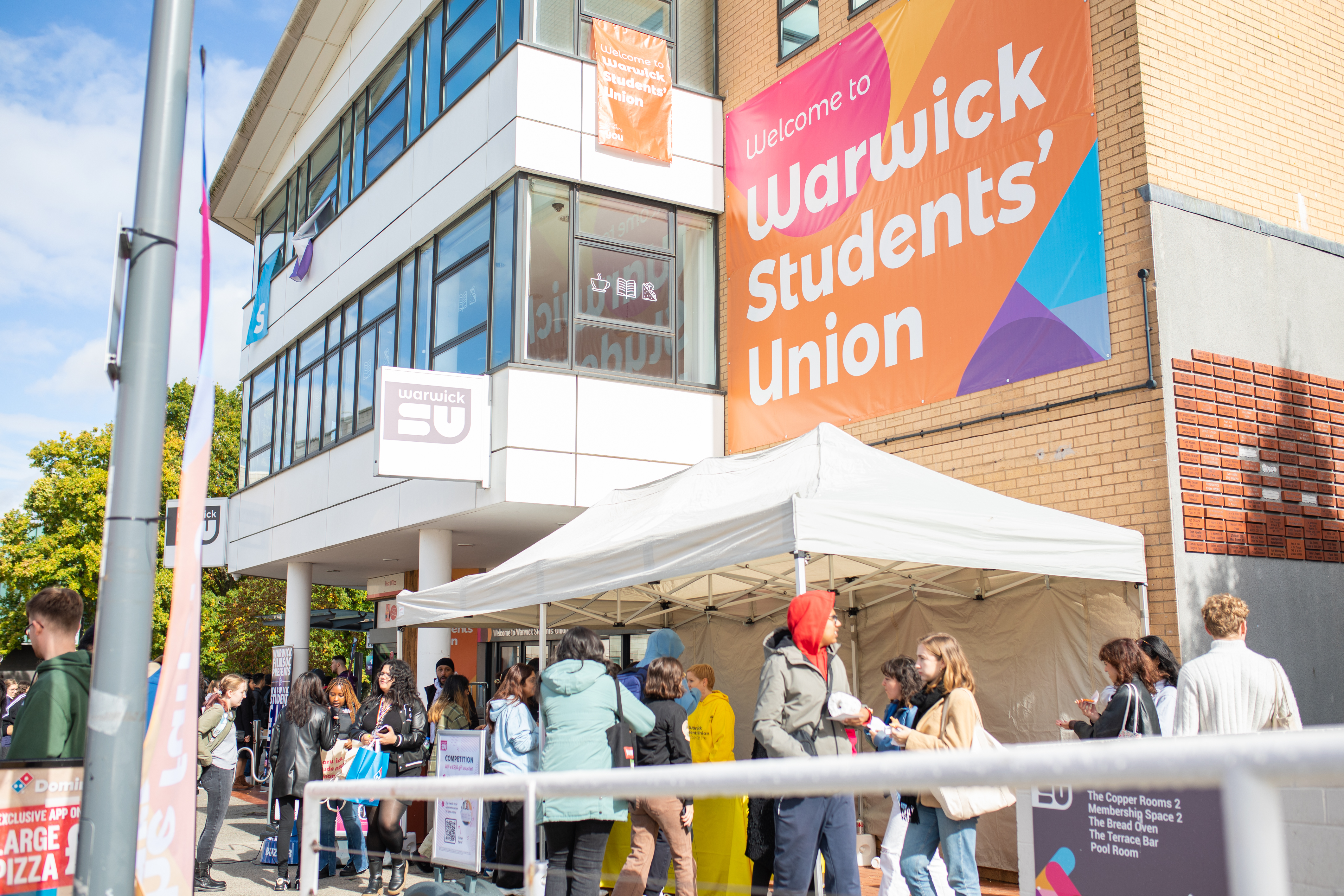Warwick Students' Union is seeking a Chief Executive to lead its student-focused, inclusive organization. The role involves navigating complex political environments, enhancing financial stability, and implementing governance changes to support elected Officers. Benefits include 37 days of holiday, a substantial pension, and hybrid working opportunities.